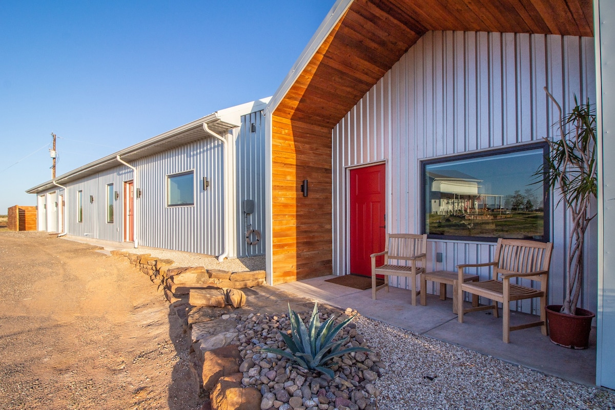 3 Unit Farmhouse- Ranch + Bunk + Casita - Sleeps14