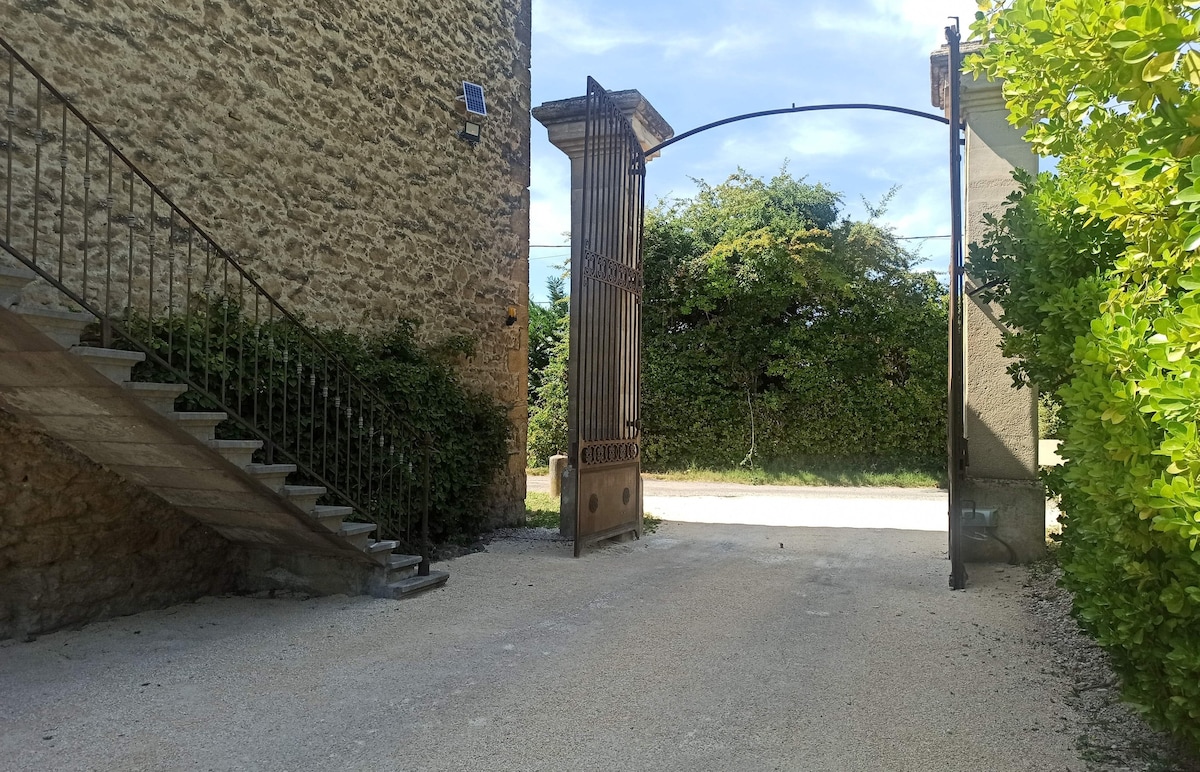 Charming Loft in the countryside of Althen des