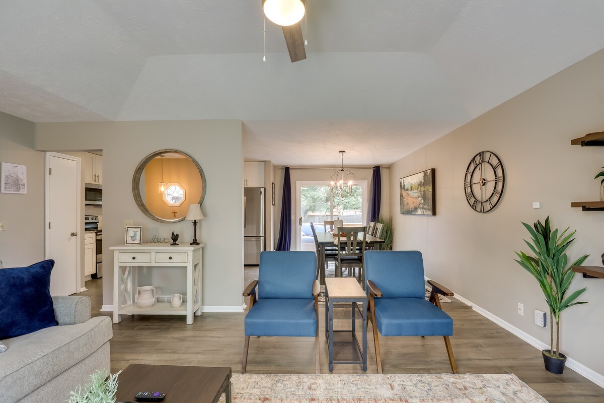 Pet-Friendly Omaha Vacation Rental w/ Deck!