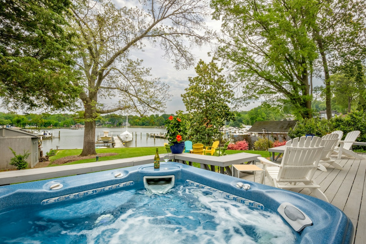 Large 6BR Lakefront Dog Friendly | Hot Tub