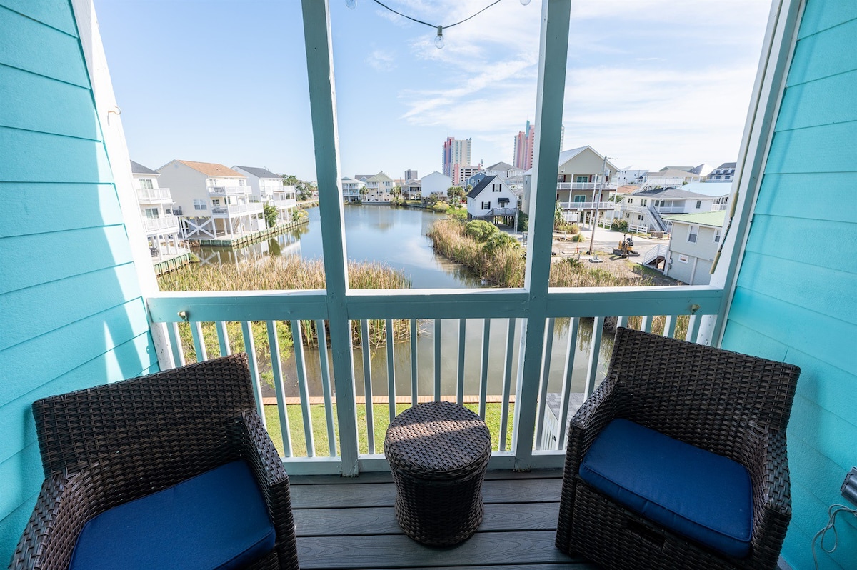 Newest Sea Lakes 2nd Floor Condo at Cherry Grove!