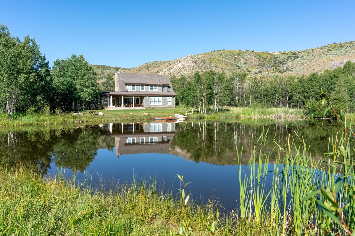 Tranquil Wyoming Cabin Near Uintas - 105 Acres!