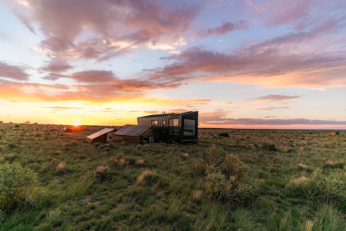 Grand Canyon Stargazing Off-Grid Tiny Home