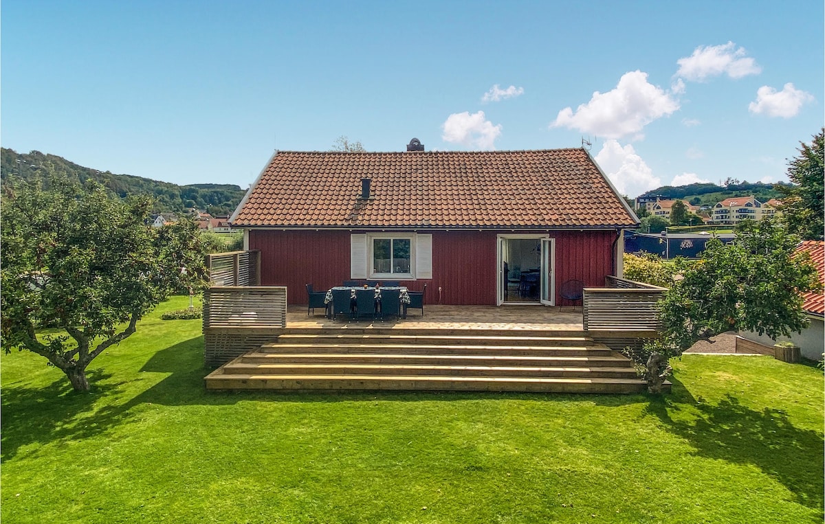 Awesome home in Båstad with WiFi