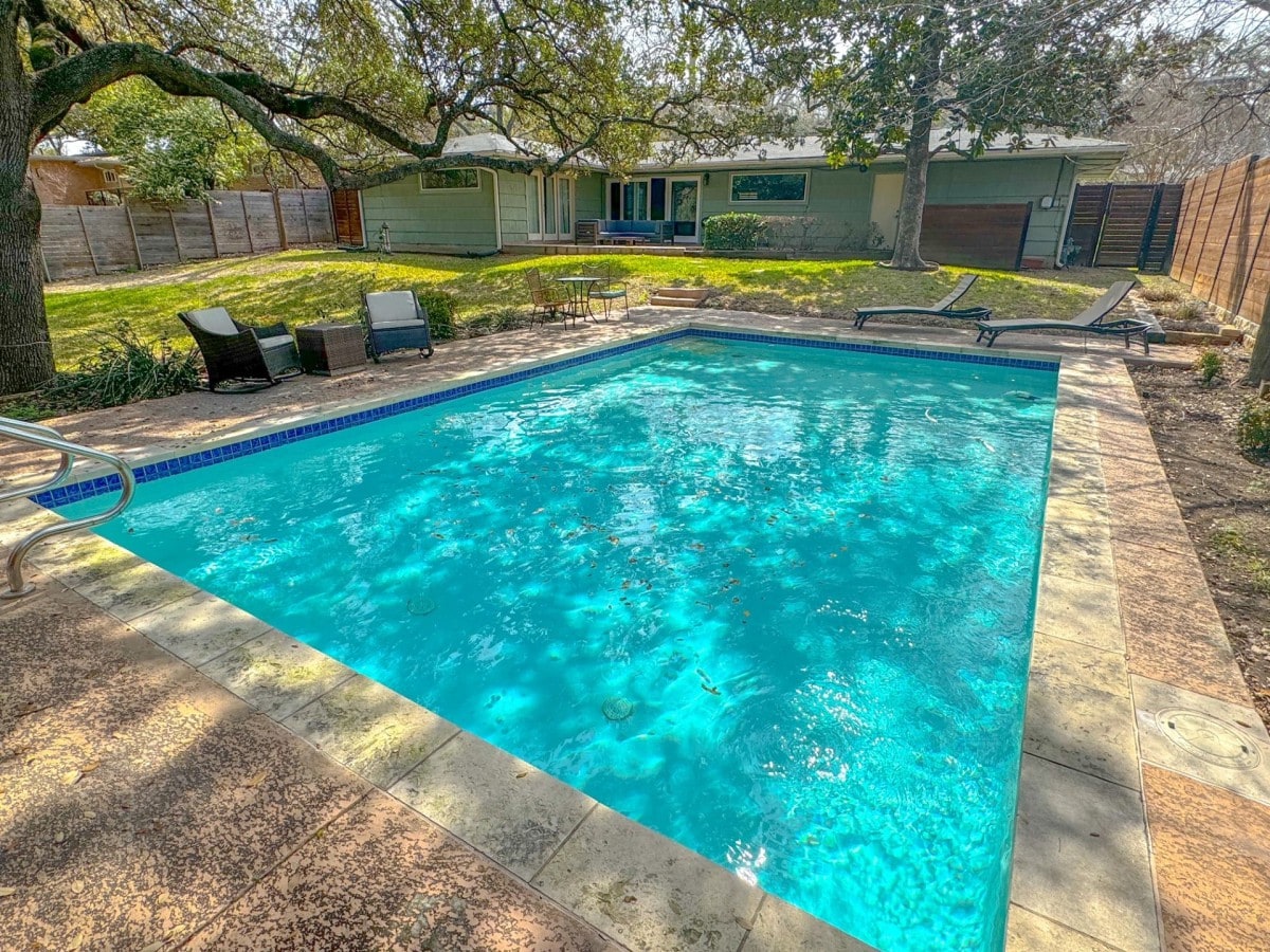 Perfect Location - Peaceful backyard with pool!