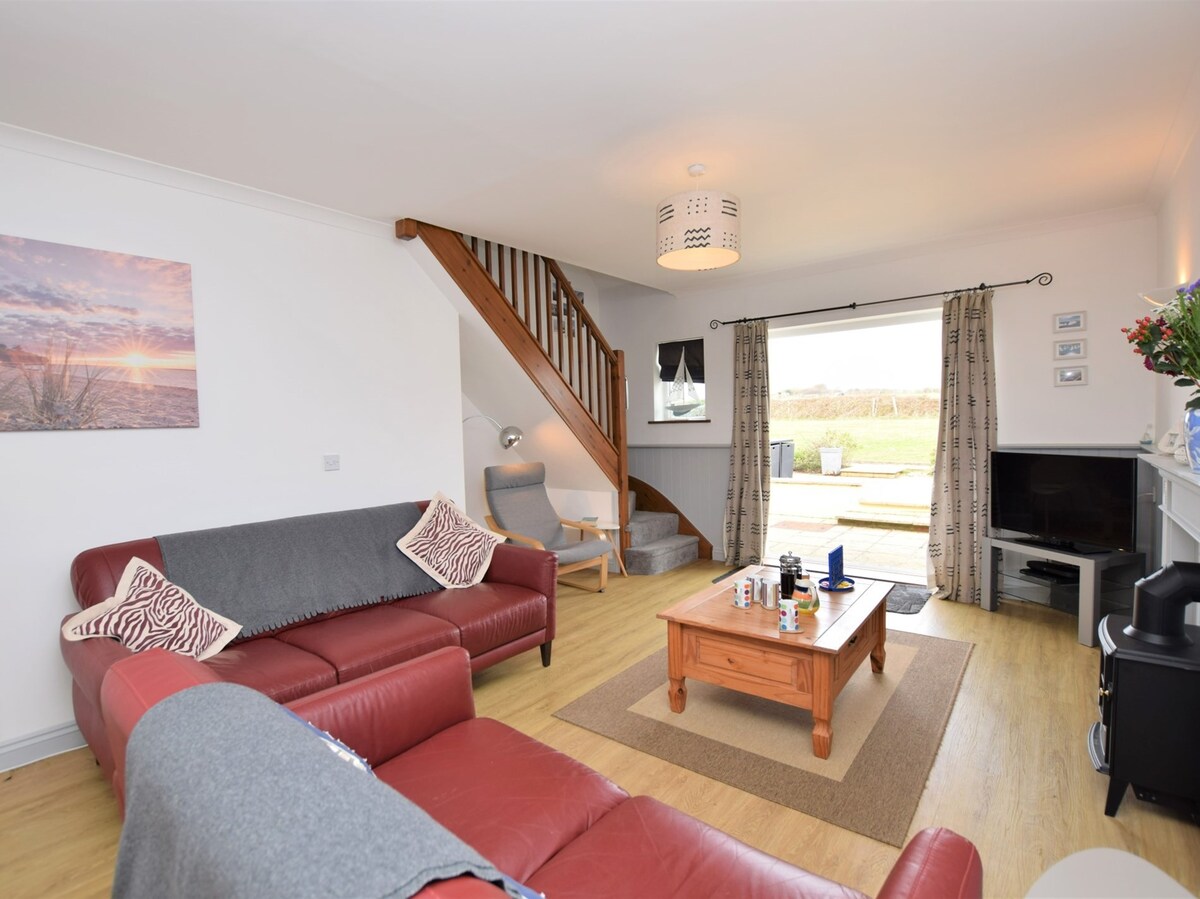 3 Bed in Brighstone (IC041)