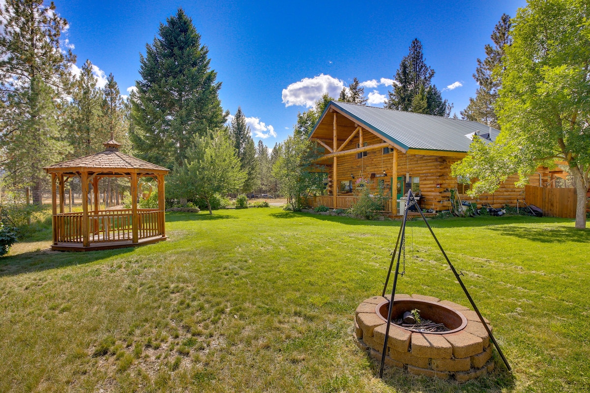 Libby Home w/ Mountain Views: Gazebo & Fire Pit!