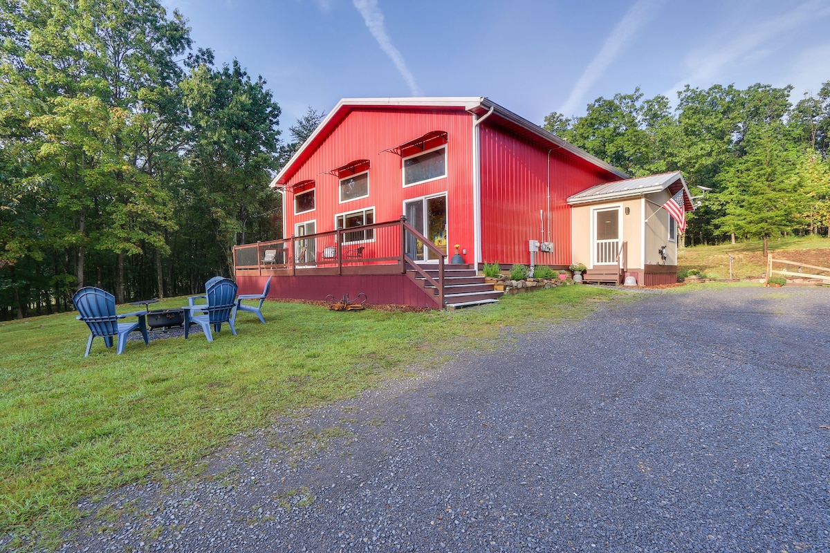 Secluded Berkeley Springs Home w/ Fire Pit + Deck!