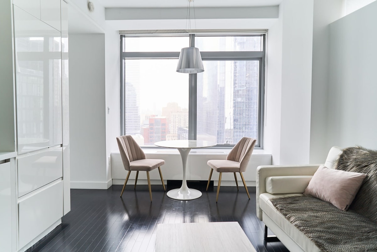 1BR Luxury Condo - Downtown Manhattan, W Residence