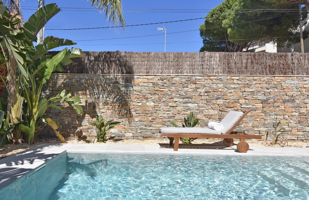 Montgo: Moderna villa con piscina privada