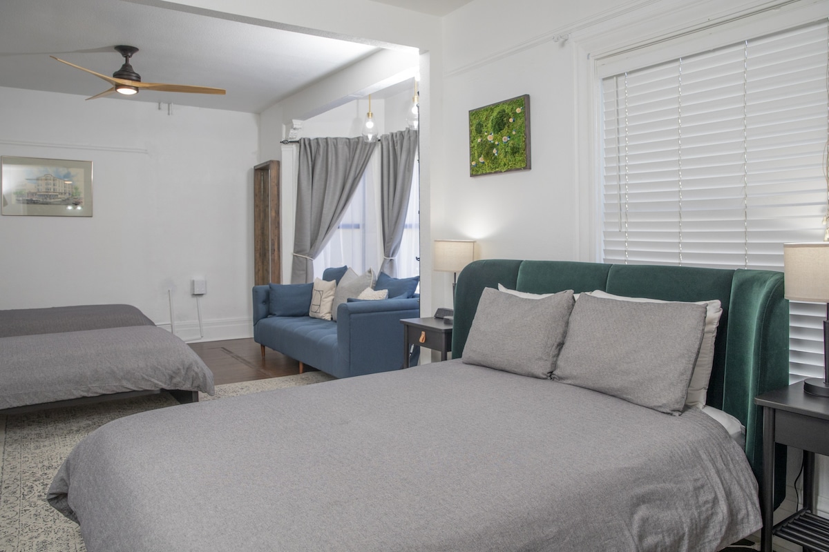 Family Quad Room with Shared Bathroom