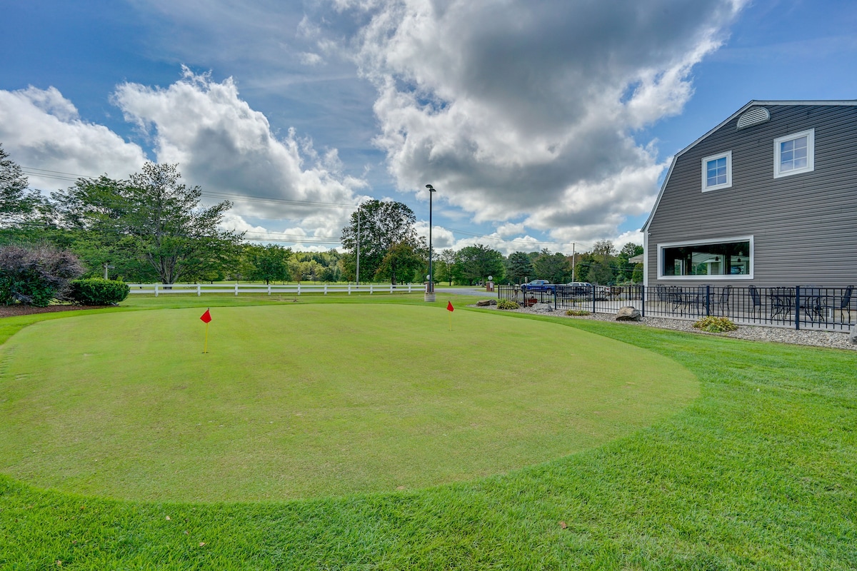 Buskirk Vacation Rental w/ Deck & Putting Green!