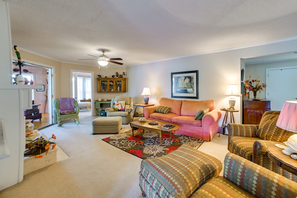 Pet-Friendly New Concord Vacation Rental on Lake!