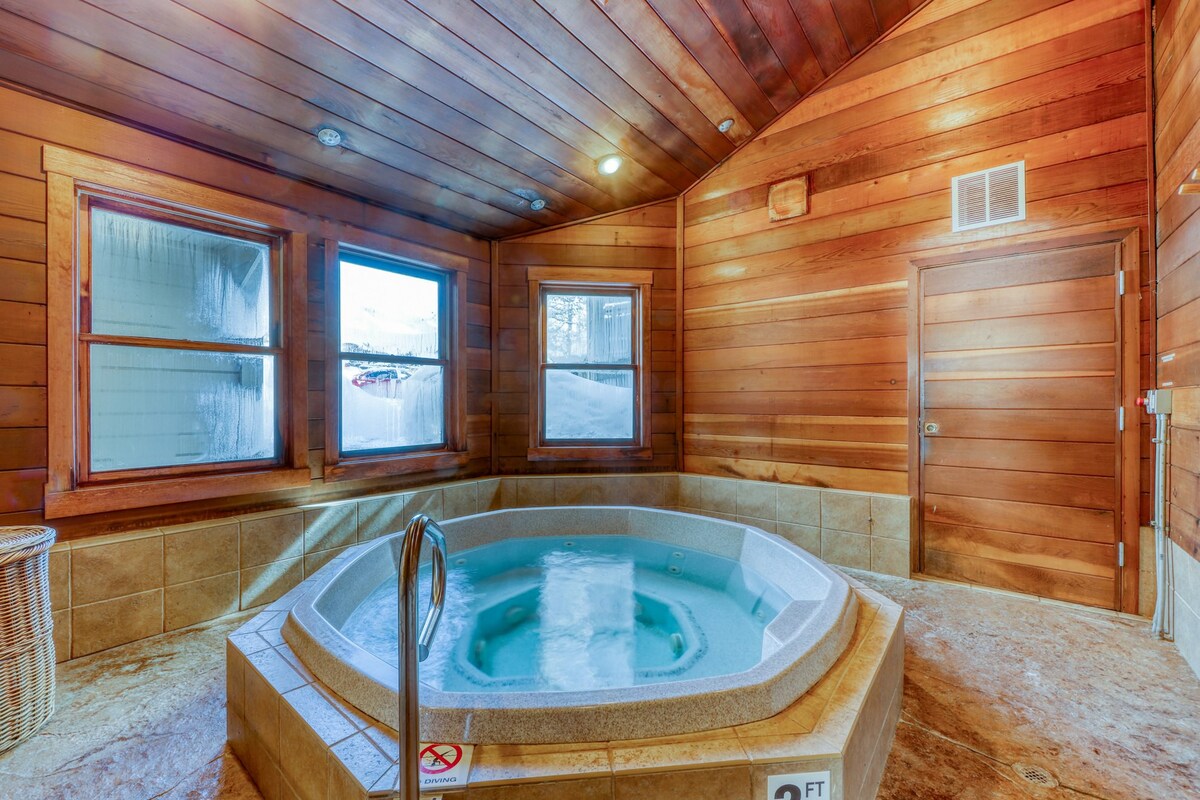 Lodge A305 ： 2卧室，位于小屋|泳池|热水浴缸