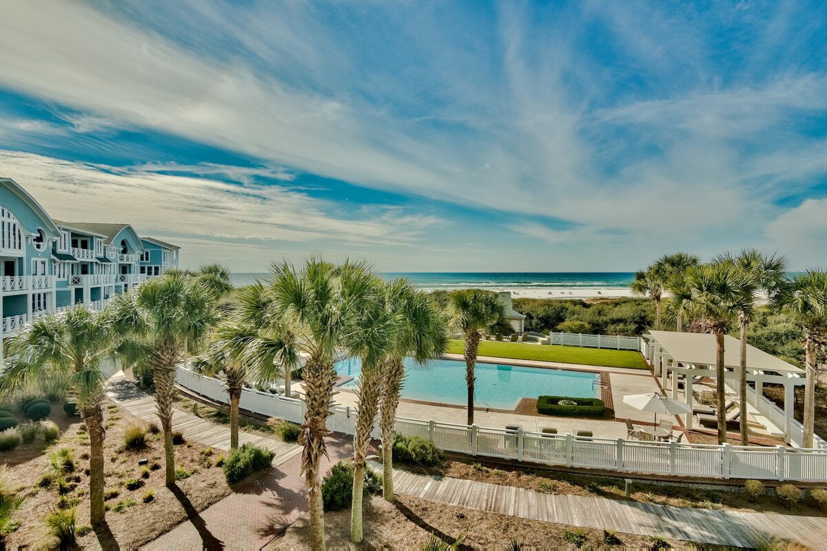 Gulf Views! Steps from the Pool and Beach!