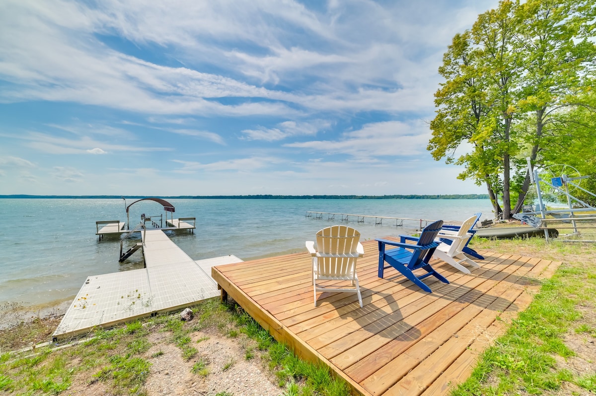 Scenic Cottage w/ Private Dock on Torch Lake