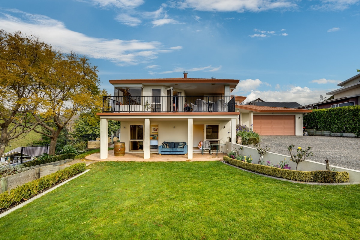 Havelock Heights - Havelock North Holiday Home