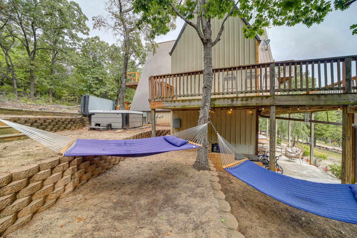 Lake Eufaula Cabin w/ Hot Tub & Large Deck