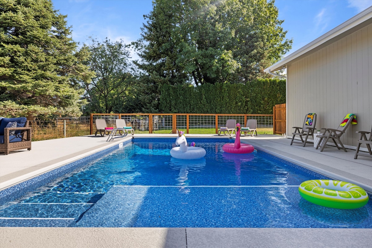 Quail Ridge - Views, Pool and Hot tub