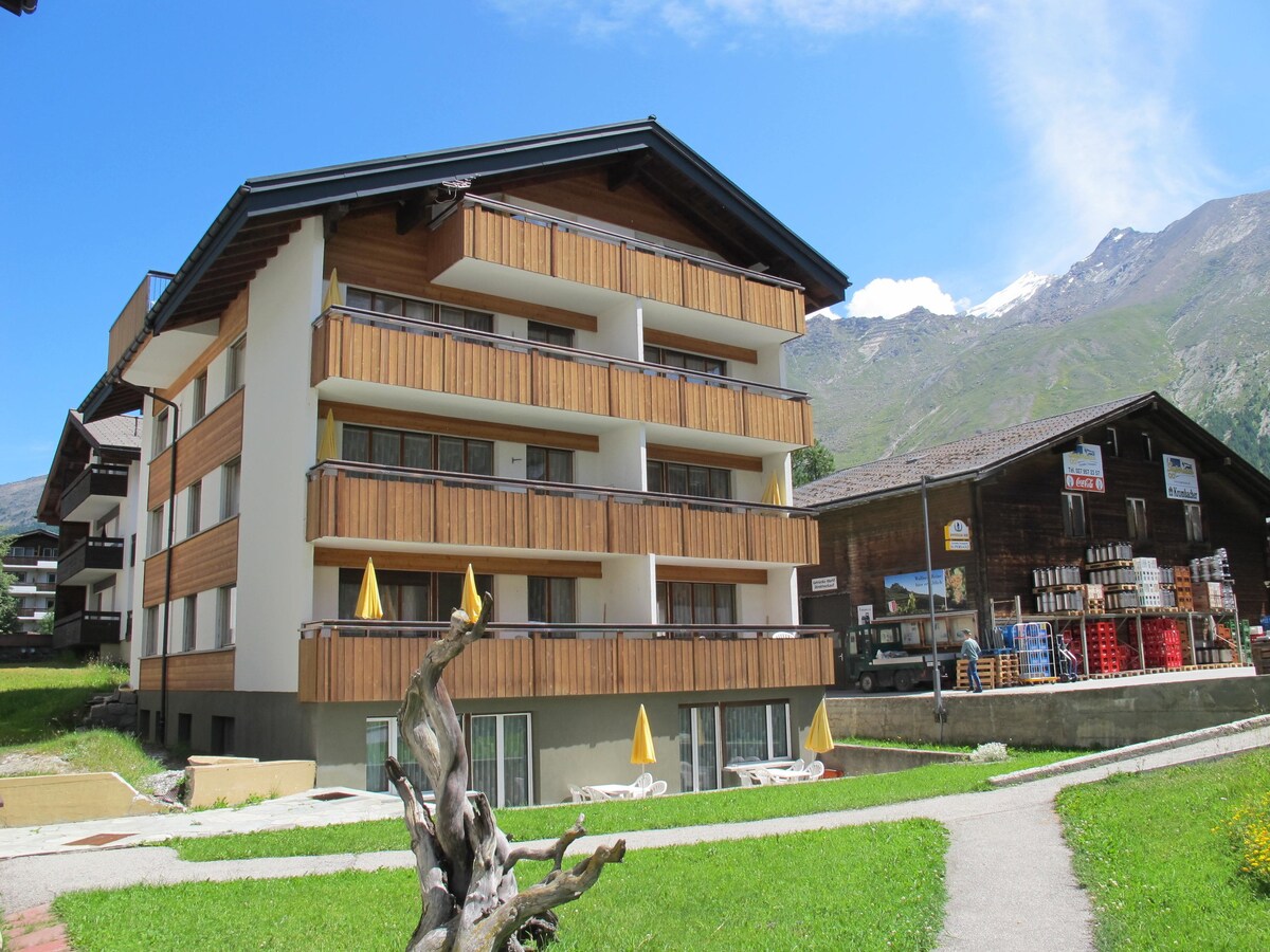 位于Saas-Fee （ 242677 ） ，可容纳7位房客的公寓/公寓，面积为55平方米