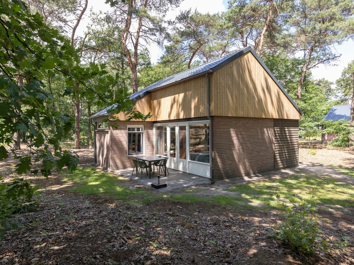 Nice bungalow in a car-free park