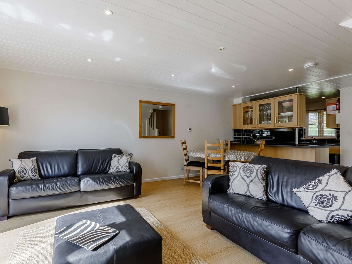 3 Bed in Cirencester (HIC02)