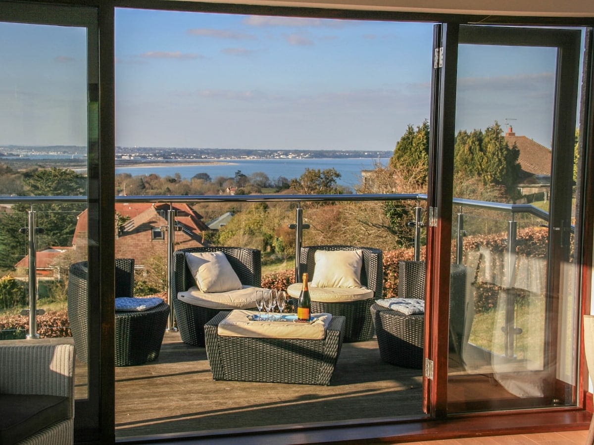 4 Bed in Studland (DC020)
