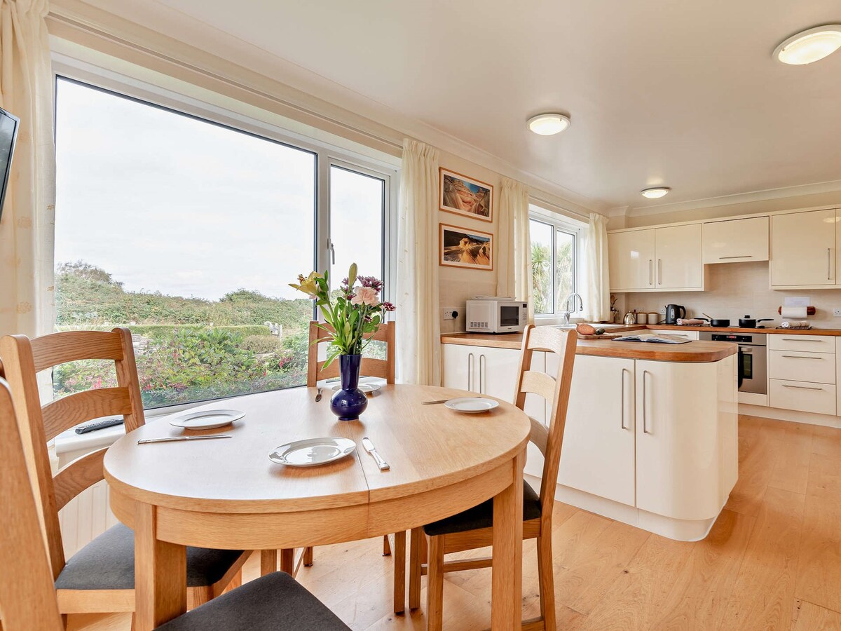 4 Bed in Studland (75639)