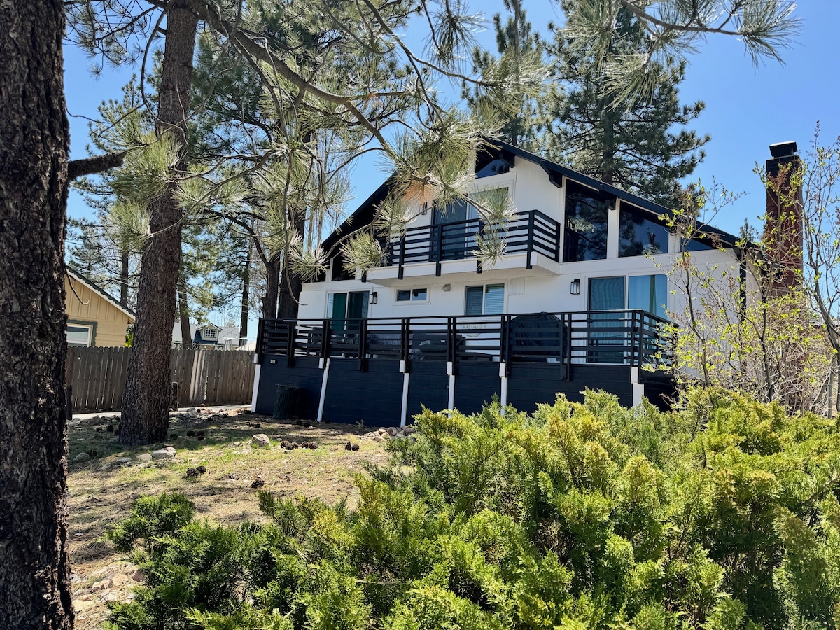 Big Bear Lake View - 3BR/2BA/WiFi/Apple TV/Deck