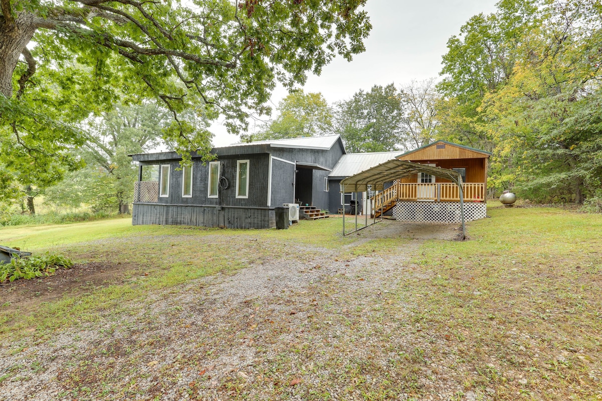 Peaceful Alton Vacation Rental w/ Grill!