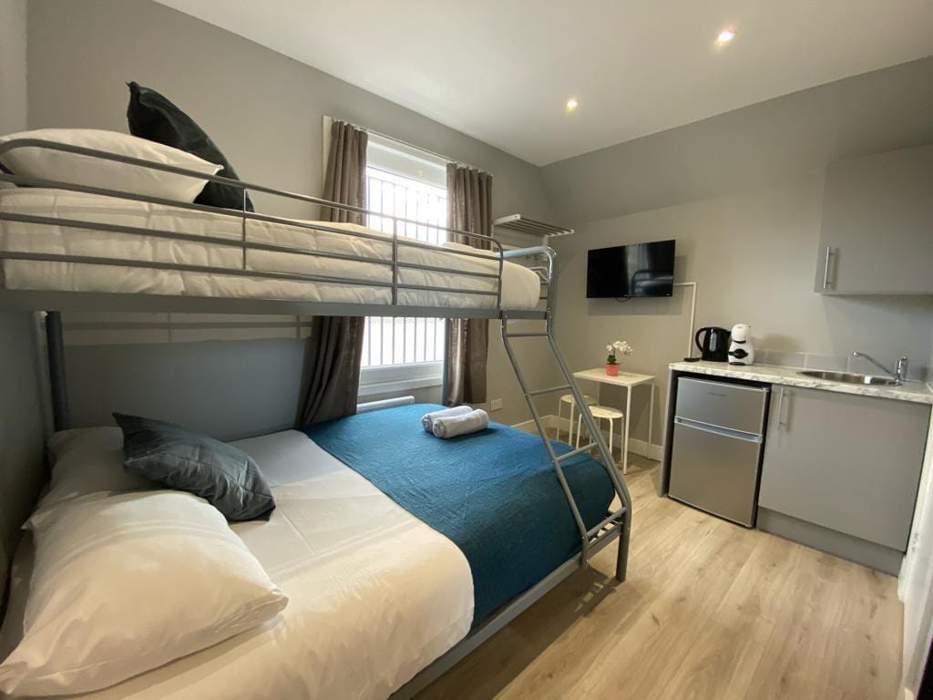 Cozy Ensuite Room near Arsenal Emirates Stadium 1