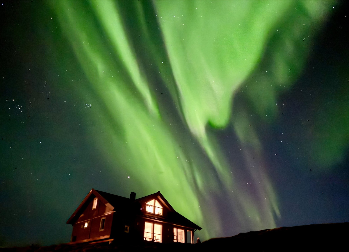 Moderne hytte på fantastiske Gimsøy i Lofoten