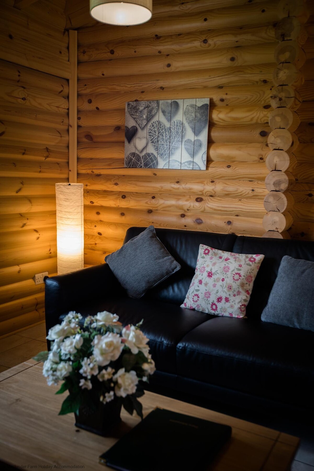 Quail Lodge - Nordic Log Cabin