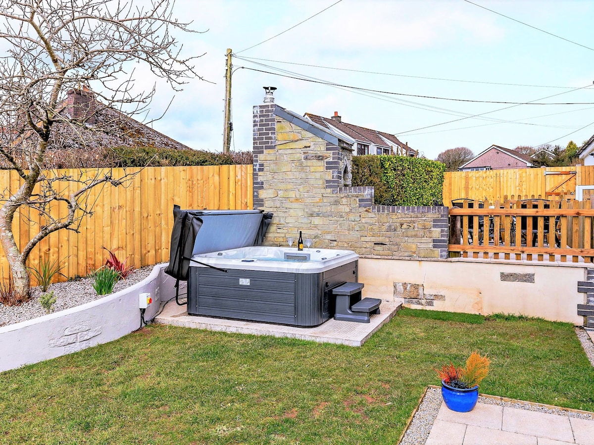 4 Bed in Looe  (82227)