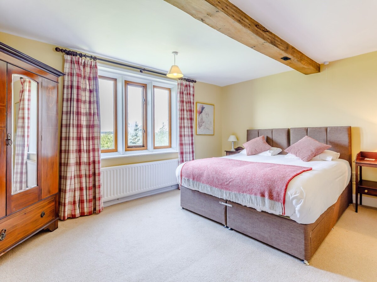 8 Bed in Abbots Bromley  (79321)