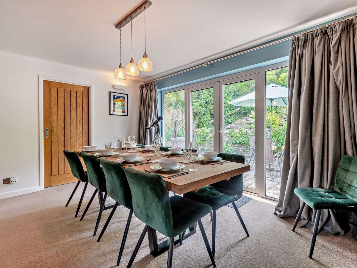 5 Bed in Lulworth Cove (83036)