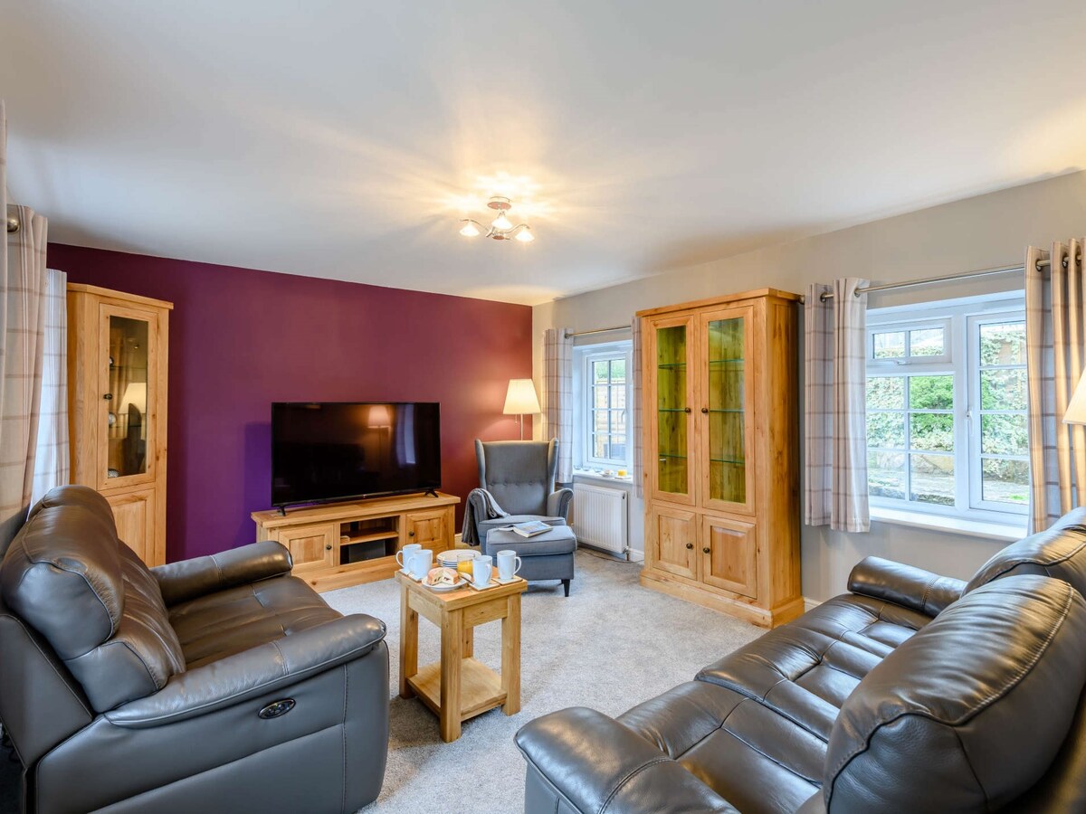 3 Bed in Corfe Castle (81369)