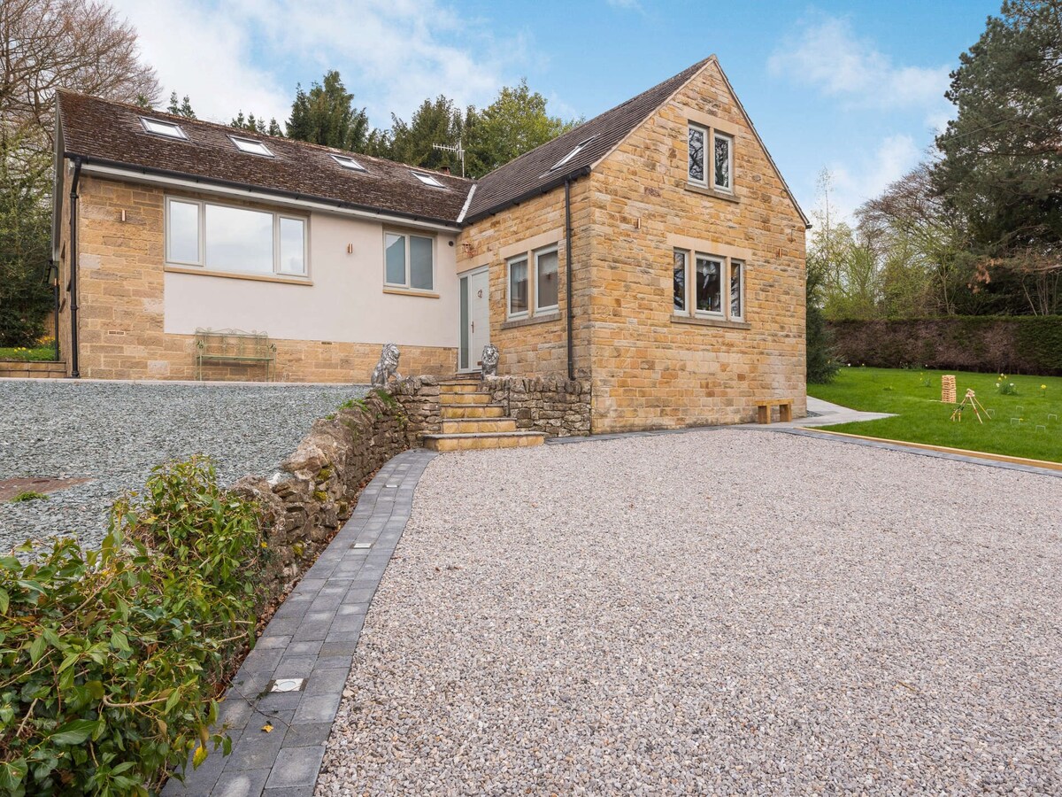 4 Bed in Bakewell (87419)