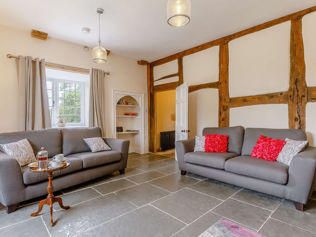 3 Bed in Charmouth  (89004)