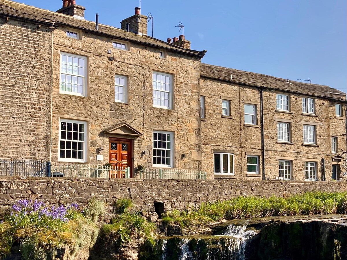 3 Bed in Hawes (90749)