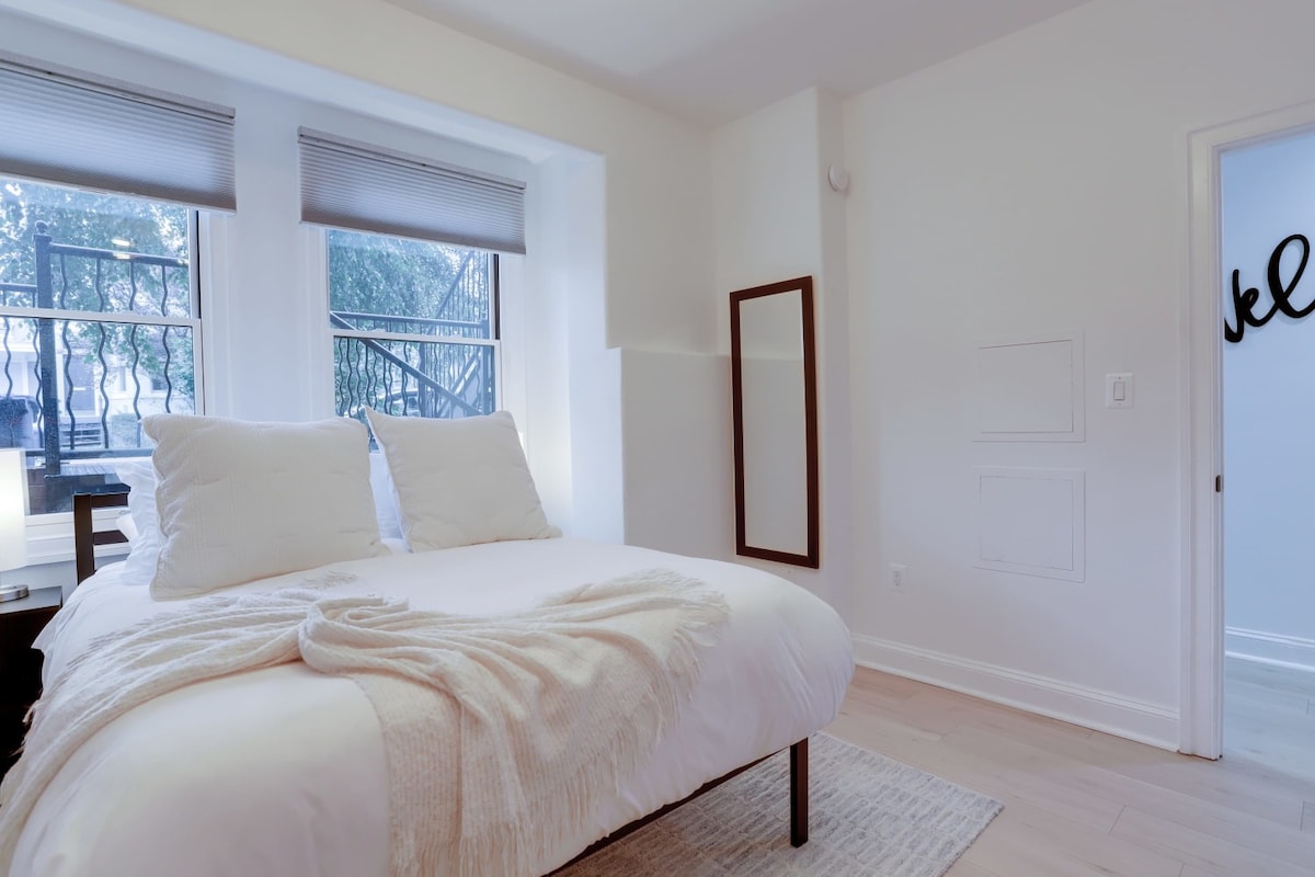 Sojourn on 6th St | 2 Bedroom