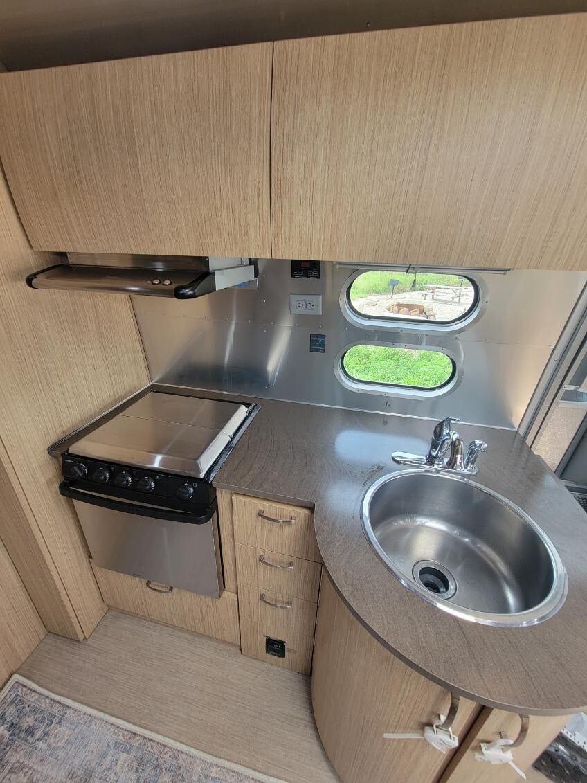 Glamping in an Modern Airstream!