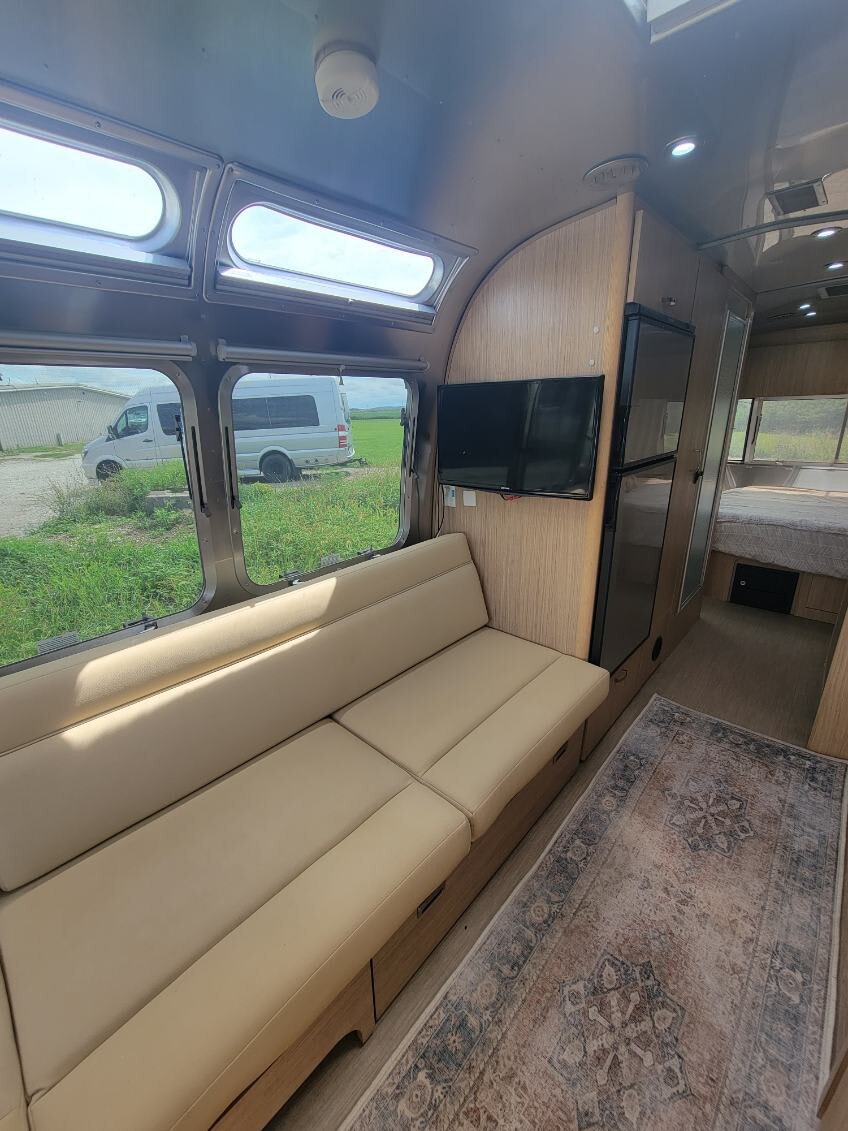 Glamping in an Modern Airstream!