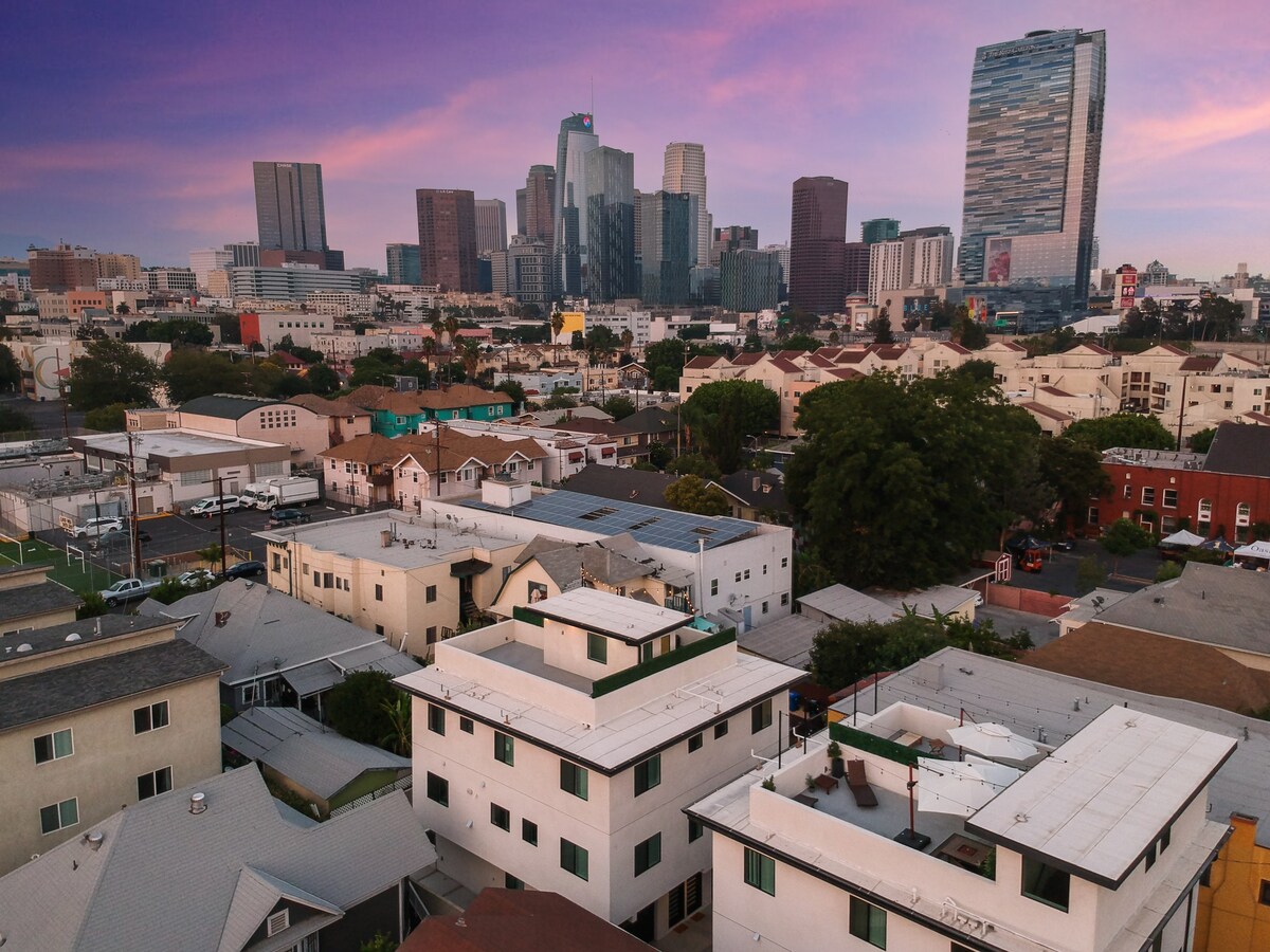 Metro Horizon by AvantStay | Rooftop + City View