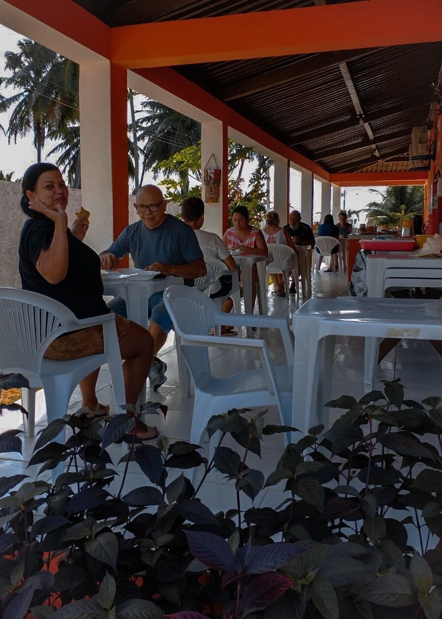 Suíte com Wi-Fi, Piscina a 50m da Praia de Antunes