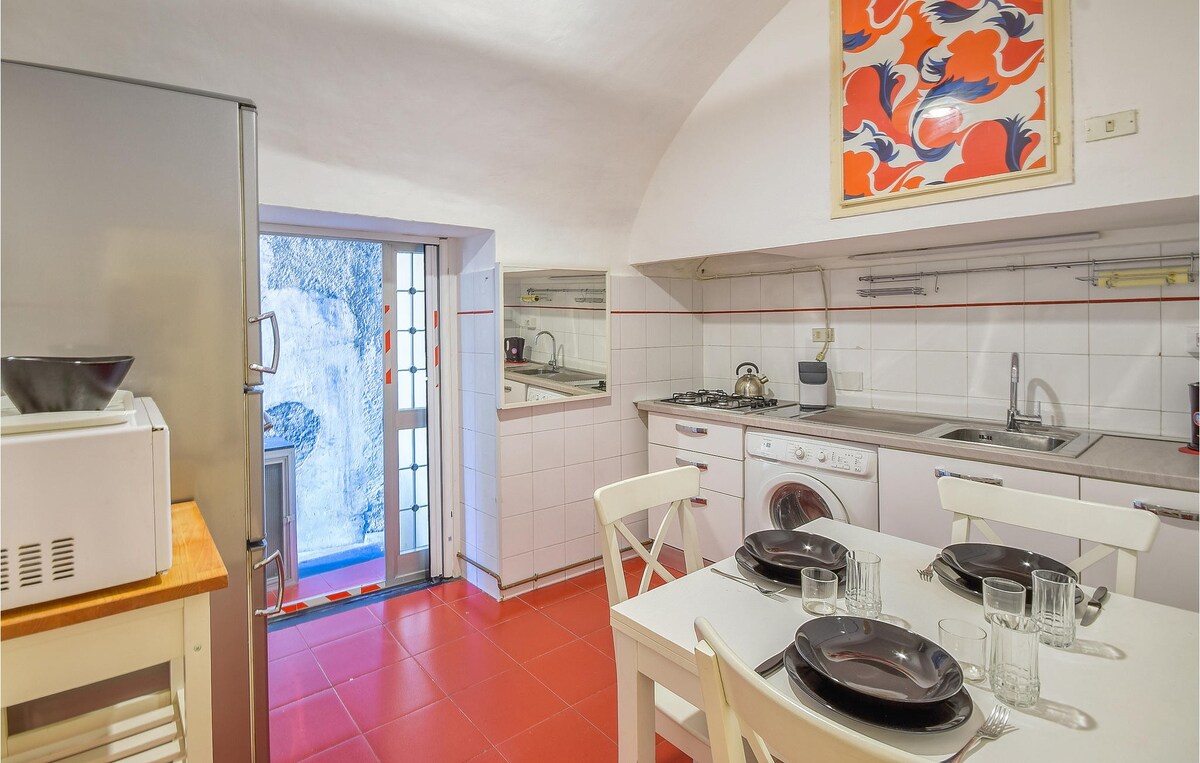 Awesome apartment in Genova with WiFi