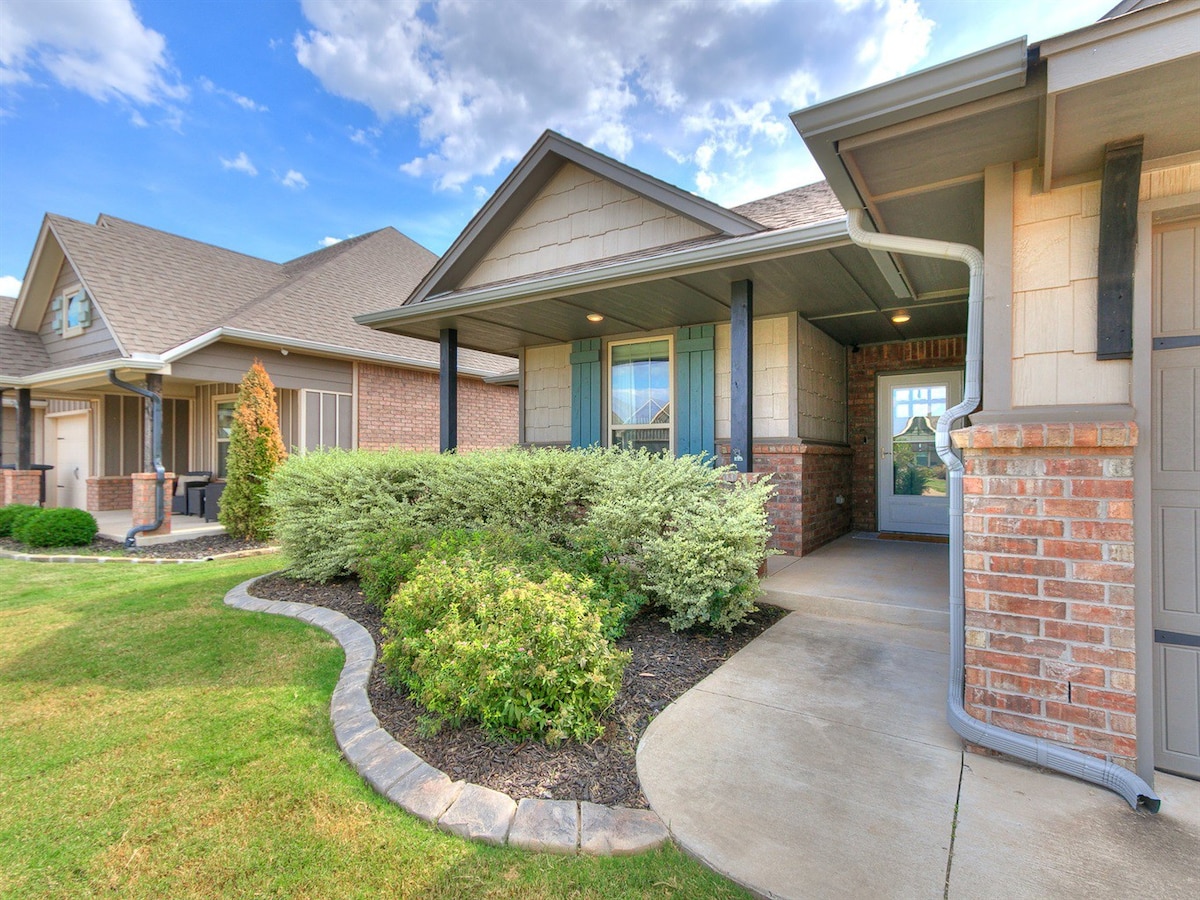 Amazing 4-bedroom home in Moore!