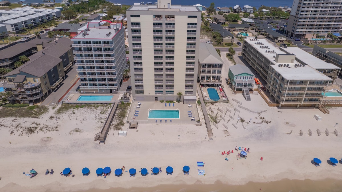 Beachfront Condo-Sunroom & Pool-Gulf Tower 3C
