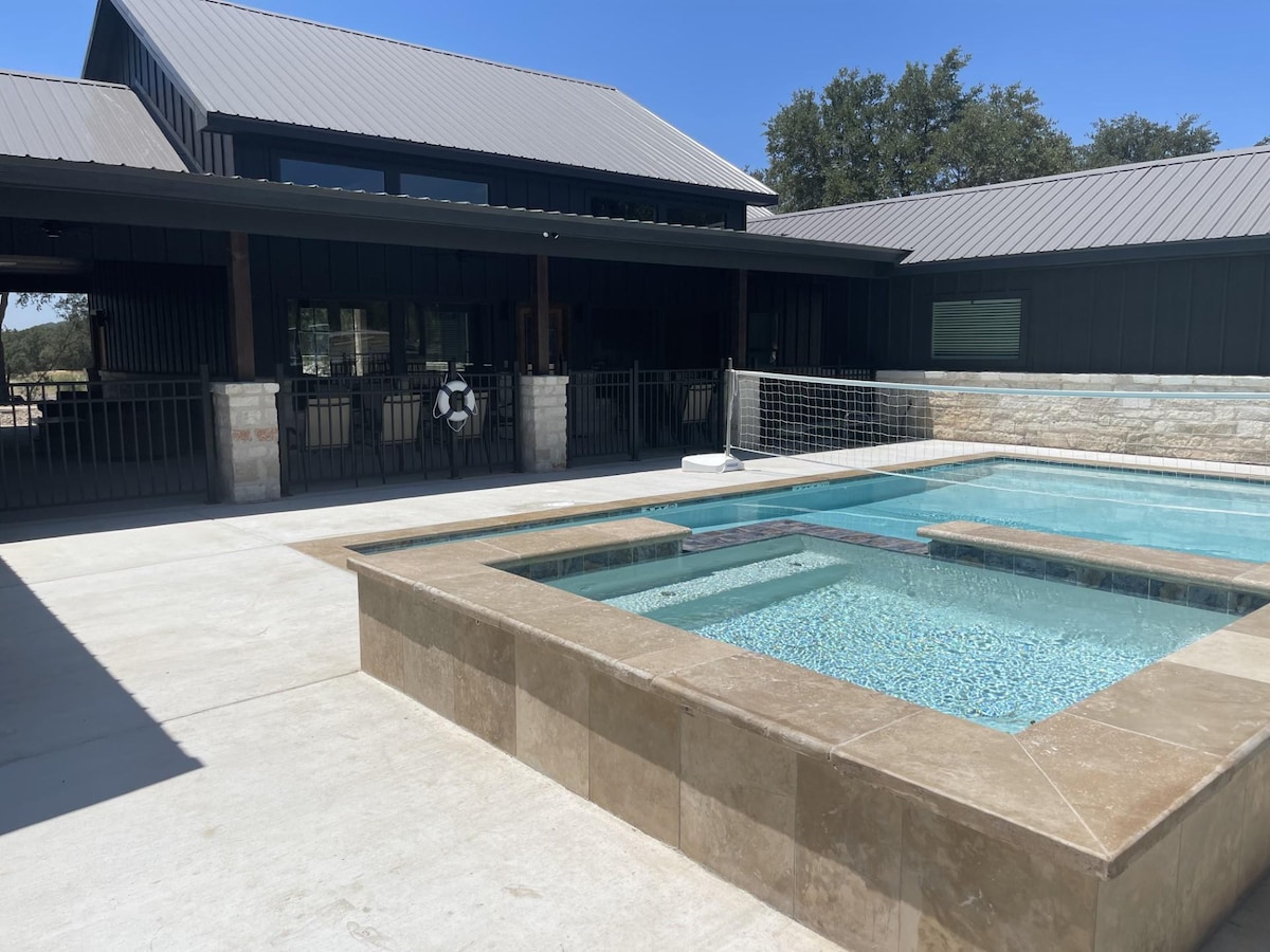 Salty Dog Private Pool w/Hot tub