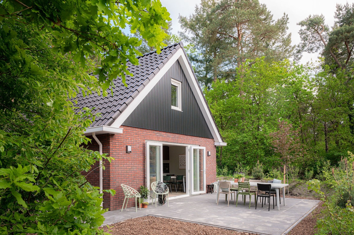 Ruwe Iep | Luxe vakantiehuis in het bos | Veluwe